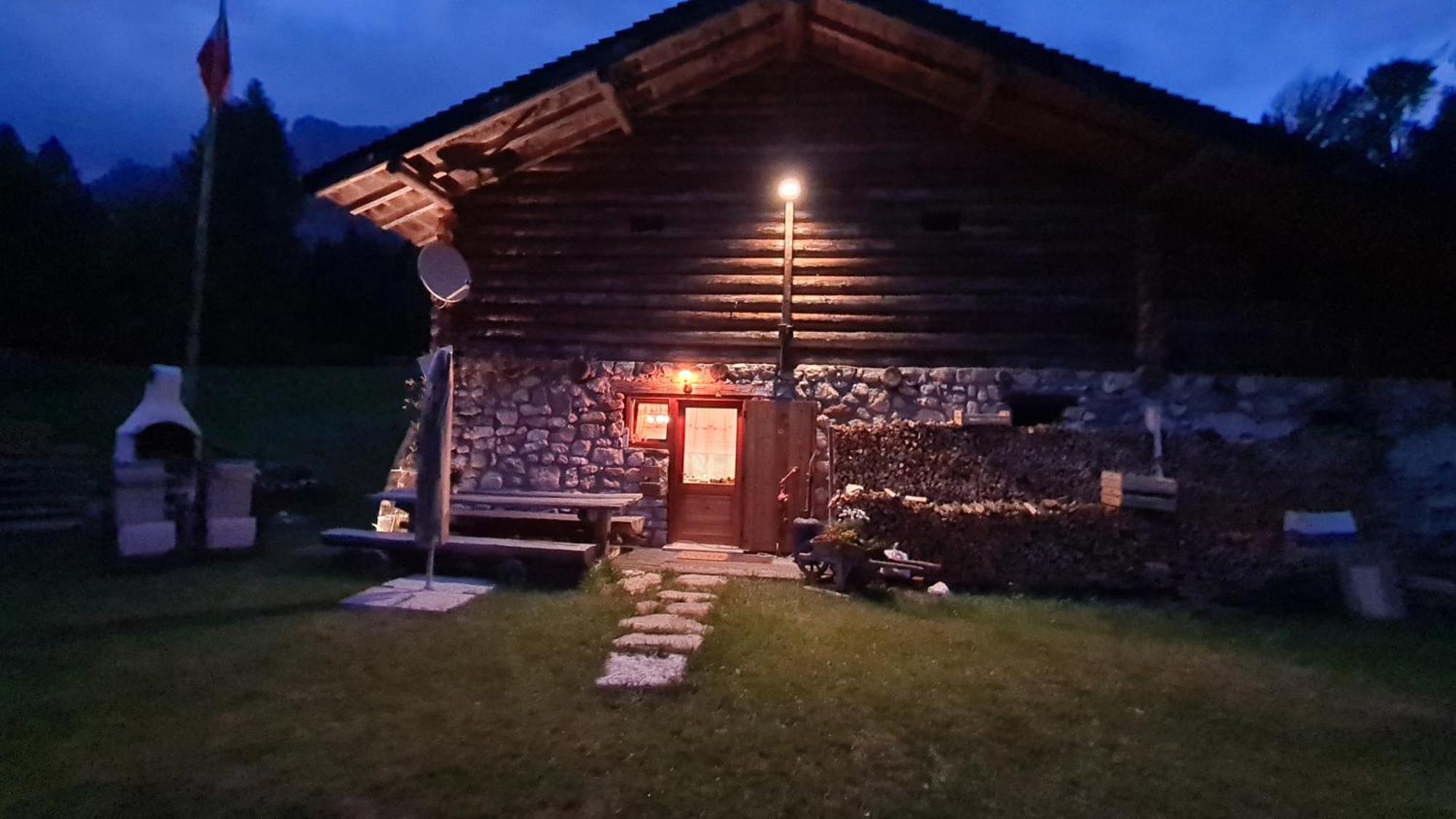 Baita Pra Petina Pale Di San Martino Siror Exterior photo